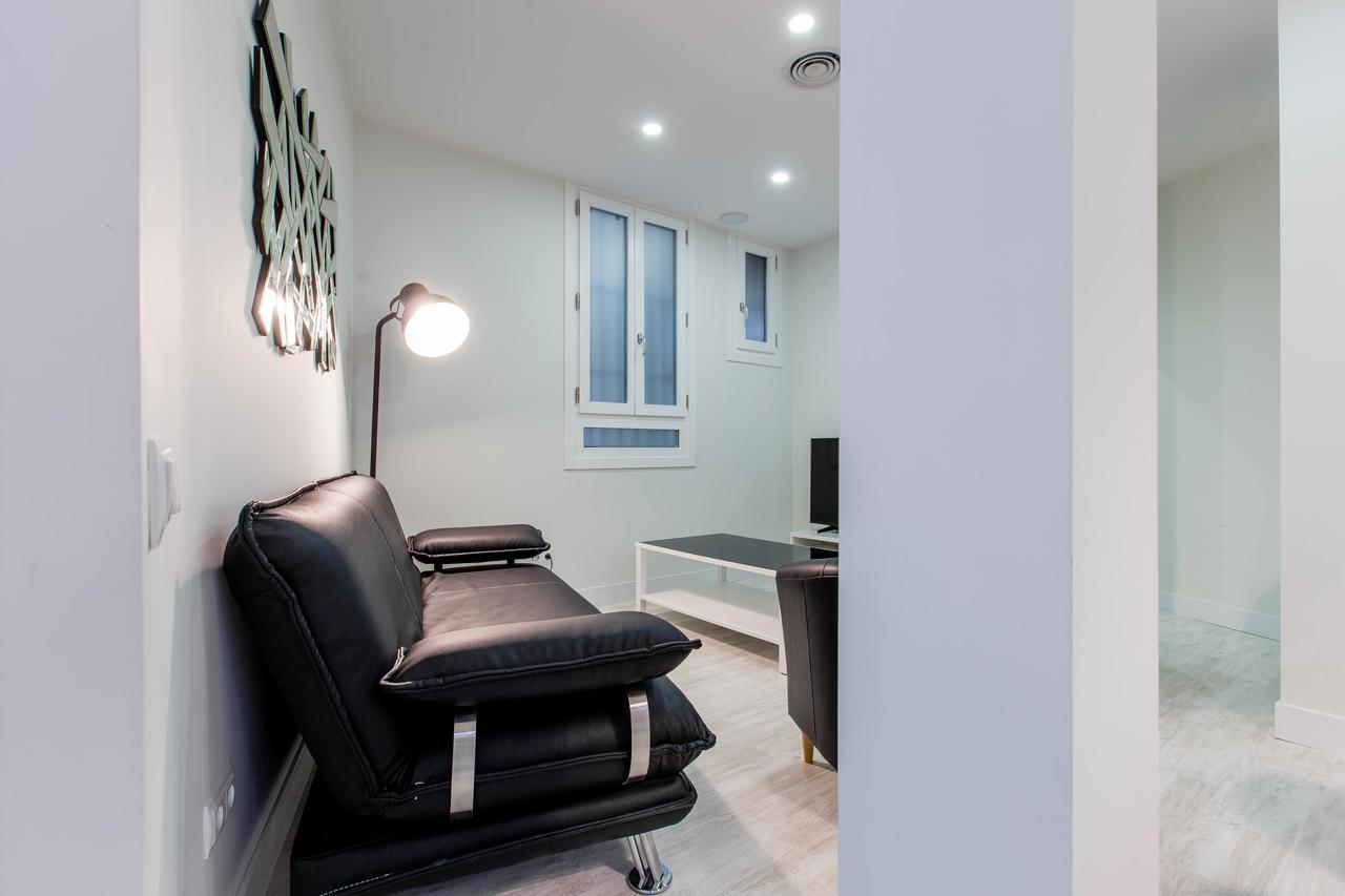 Bookinmadrid Com - Cascorro Sq 18 Pax Madri Exterior foto