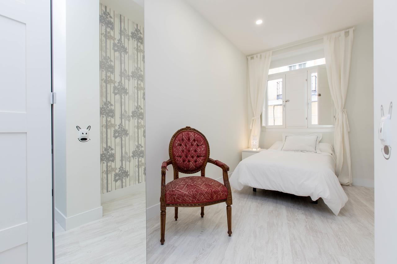 Bookinmadrid Com - Cascorro Sq 18 Pax Madri Exterior foto