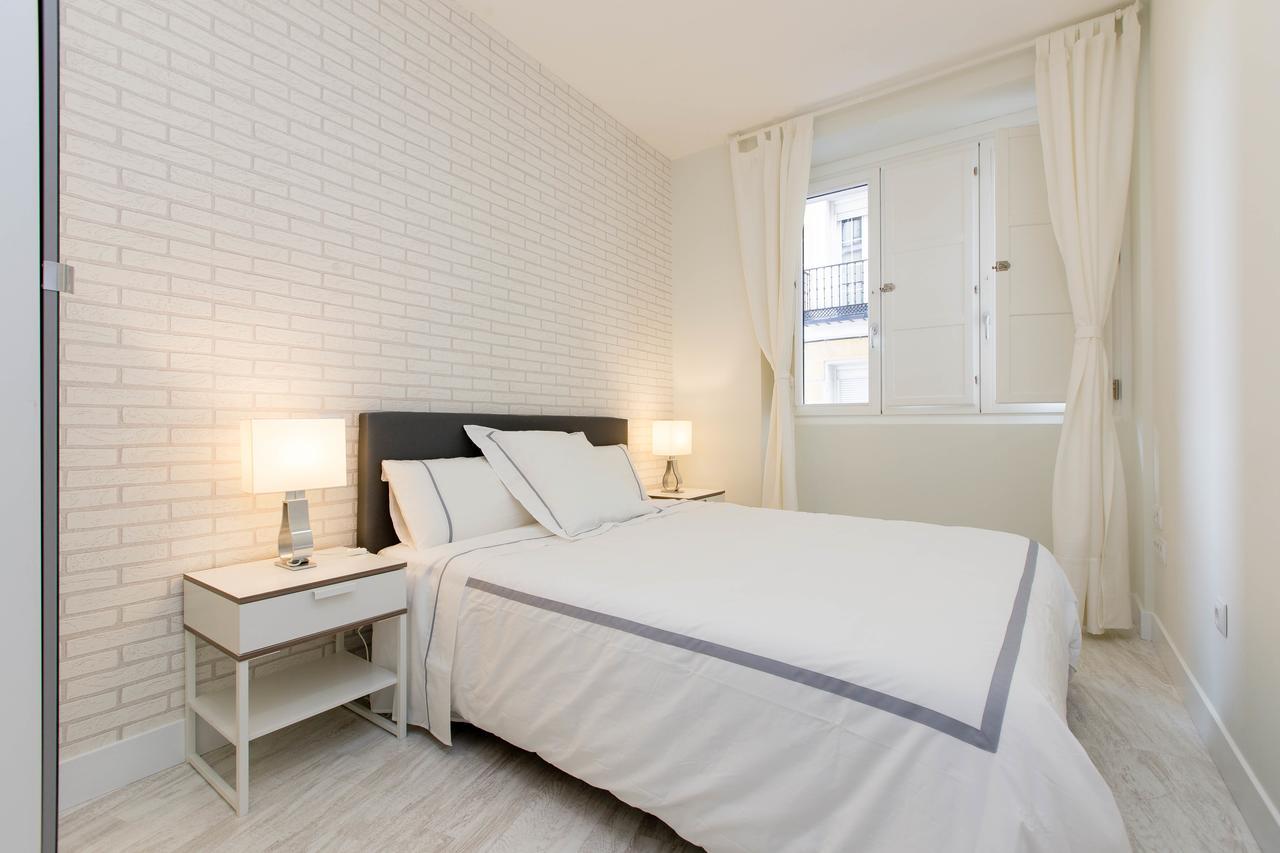 Bookinmadrid Com - Cascorro Sq 18 Pax Madri Exterior foto