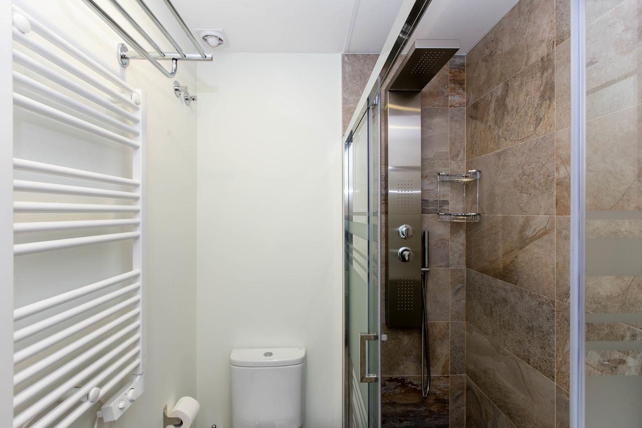 Bookinmadrid Com - Cascorro Sq 18 Pax Madri Exterior foto